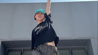 การที่คนฮิปฮอปเต้นแบบเกิร์ลกรุ๊ปมันตลกจริงเหรอ?
