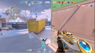 Súng ngọc biếc phá tan kẻ thù