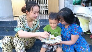 Cả nhà phát mê với món bánh tráng cuộn chấm me siêu ngon của Nàng Út Ống Tre