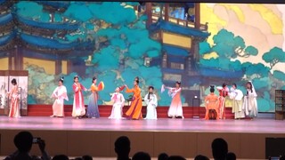 Campus version of the Dream of the Red Chamber dance drama