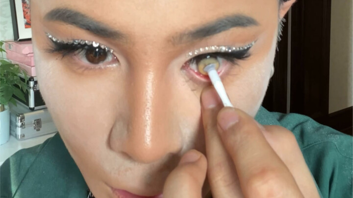 Riasan Keluarga Kardashian – Tutorial Imitasi: Awalnya Kaget, Ternyata Gagal Total!