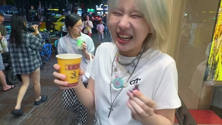 เป็นบันทึกชีวิตประจำวันล่าสุดแบบ VLOG～เจอกันในไลฟ์สดคืนวันอังคารนะ [หาแฟนสำเร็จ doge]