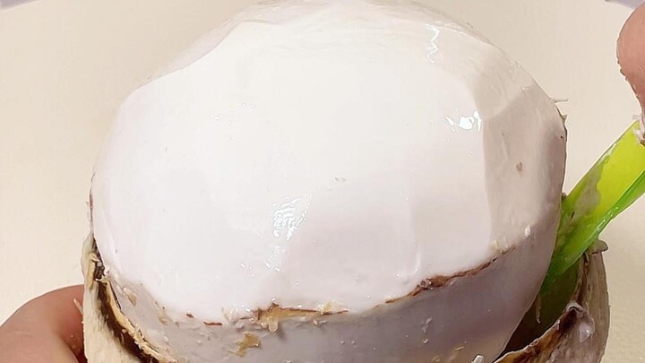 Today’s happiness came from the coconut egg!! I nailed it on my first try!