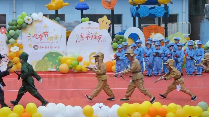 การแสดงในโรงเรียนอนุบาลเรื่อง "เพลงร้องเด็กเลี้ยงวัวเอ้อเซียว"