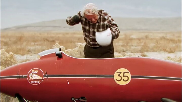 Anh cảnh sát tốt bụng thương xót cụ già nên đã không động đến ông.