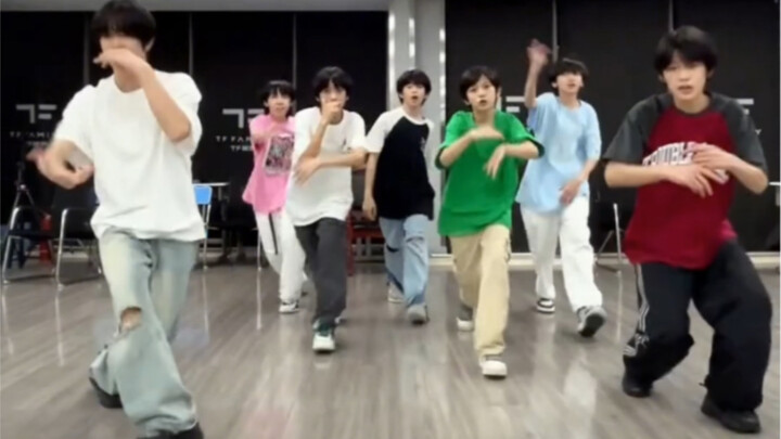 【TF Family Trainee】เต้นรำอีกครั้ง