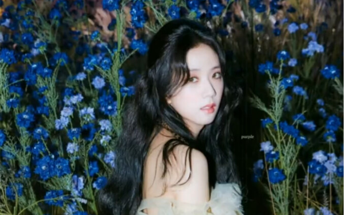 Jisoo is the oldest sister in the group!