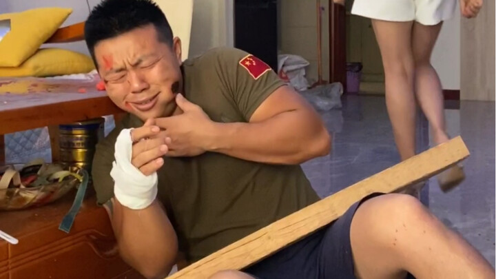 แชมป์ซานดาถูกผู้หญิงน็อกเอาต์ที่บ้าน