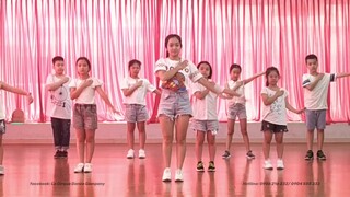 Handclaps | Kid Dance | Le Cirque Dance Hanoi Vietnam