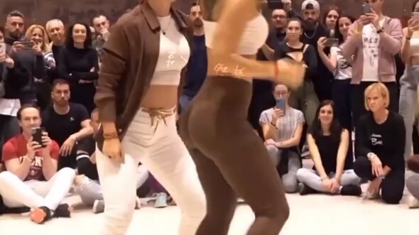 Dancing Life1246