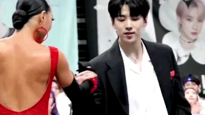 朴宰灿偶运会直拍