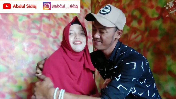 Pasangan Romantis Bikin Baper