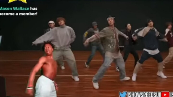 Foreign blogger learns to dance to BTS songs, seems very busy but doesn't know what they're actually