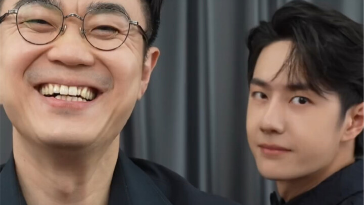 Thanks, Director Da Peng, for recreating the photo with Yibo from 9 years ago—there aren’t many 9-ye