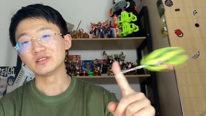 Who in my family understands! Regarding the fact that I bought a cucumber head pendant that makes a 