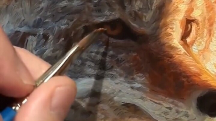 Sentuhan pamungkas yang menghidupkan lukisan serigala