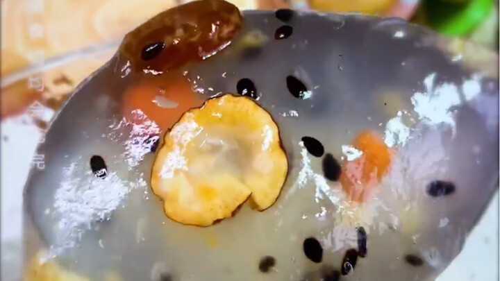 Alluring colors and aromas, with clearly visible nuts and dried fruits—delicious and refreshing. Did