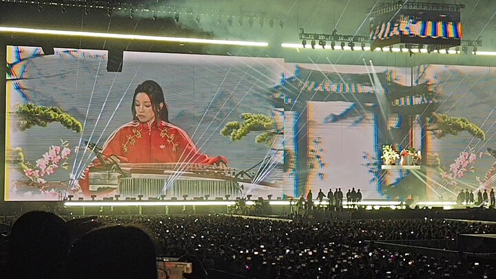 [Song Yuqi] Yuqi’s girl-power world tour zheng (Chinese zither) remix of “M.O.” is now available! | 