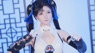 Wait, is that Yulan with twin pigtails dancing to Jigoku?