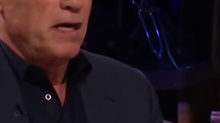 شوارزنيغر يتحدث عن أسوأ كلمة قالها له تشوان جيانغوو