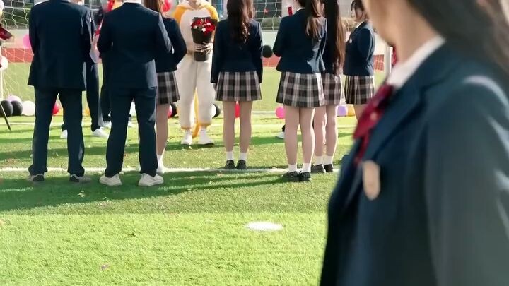 (เต็มเรื่อง)สาวเกิดใหม่ในร่างเด็กม.ปลาย มีเพื่อนร่วมชั้นเป็นลูกตัวเอง เปลี่ยนโชคชะตาทวงคืนสามีจากชู้