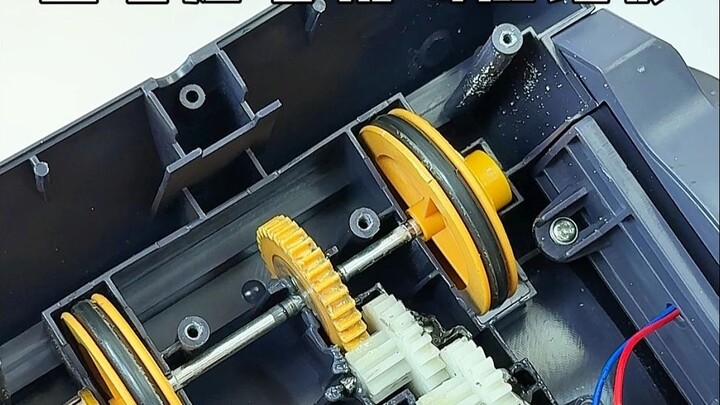 ظهرت مشكلة صغيرة في المرحلة الرابعة من آلة صقل الأحجار الكريمة، لكن المذيع تمكن من حلها بنجاح!!