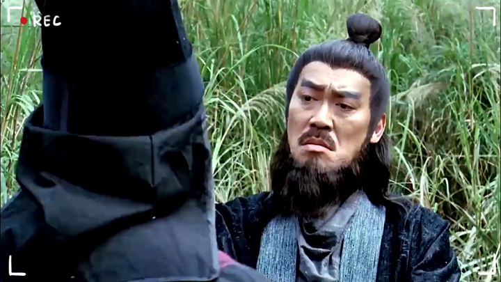 عندما أصبحت تقنية تعديل الصور متاحة في العصور القديمة 😂