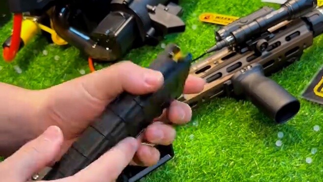HK416 shell ejection model