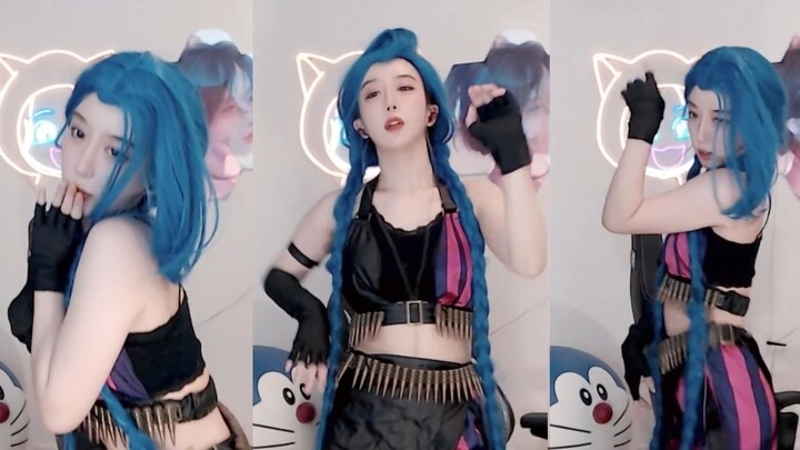 呆妹儿COS金克斯跳开火车：我故意压小的