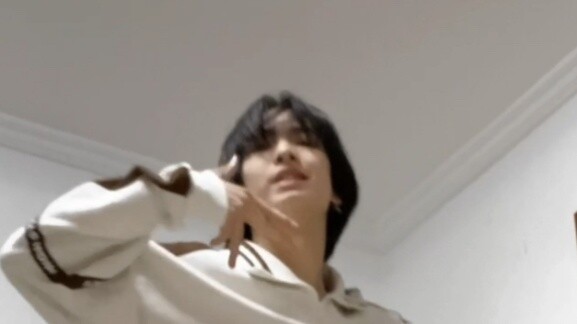 tujuh belas- PANAS｜Tapi seri tari tenor pria berdarah panas tahun 2005