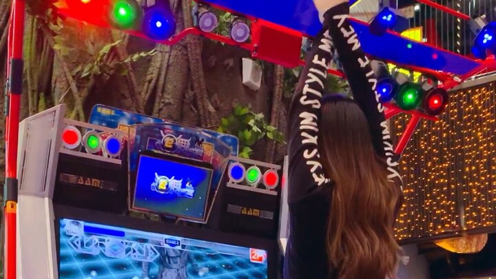 【e舞成名】ราวกับว่านี่คือครั้งสุดท้ายของเธอ      วงโปรด