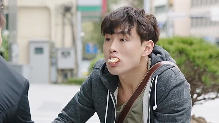 The poor boy looks exactly like the rich second generation, and from then on he began to reach the p