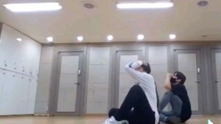 THIS SMOOTH MOVE OF JK&JHOPE