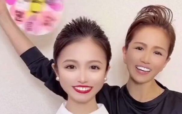 【Mei Youji】Rahasia Pria Tampan Mengipasi