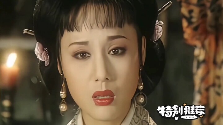 “Hoàng thượng hắn lột quần áo của ta thì cứ cười hì hì!”