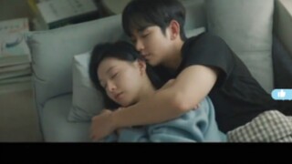 Episode 12 preview, Hyunwoo hugs Haein to sleep, it's so sweet. Hyunwoo asks if they want to continu