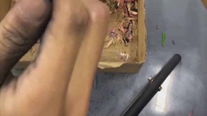 Challenge the fastest pencil sharpening speed on the Internet! I am really impressed by the last one