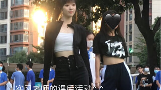 老师和学生一起随唱谁跳！！是什么体验！！梦回高中！！