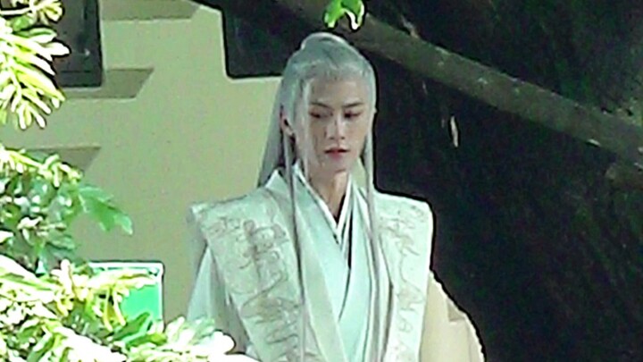 绝美相柳但相柳看了前13s也要拿弯刀追杀的水平…