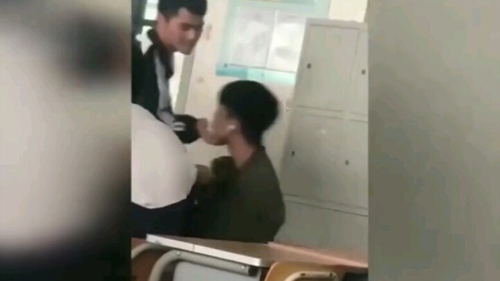 【إذا ما ضحكت، فأنا الخاسر】منذ القدم، الفصول تُخرِّج العباقرة (الجزء الأول)