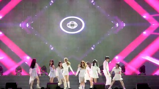 【TWICE】ดาราสาวล้วน! มีคนนับพันเข้าร่วมงานเลี้ยงฝึกทหารและฉากสวยงามอลังการ | งานเลี้ยงต้อนรับของสถาบั