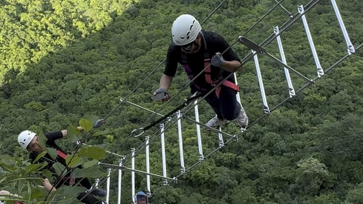 Trên vách đá thực sự có thể đặt đồ ăn mang đi được sao, quá đỉnh luôn #Jigongling Feilada #Feilada