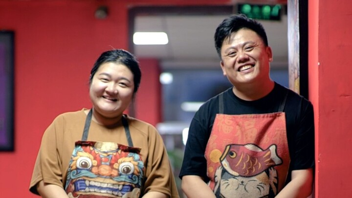 حتى مطبخ صغير يمكنه احتضان حب كبير #عم القصص #حياة الناس تحت العدسة