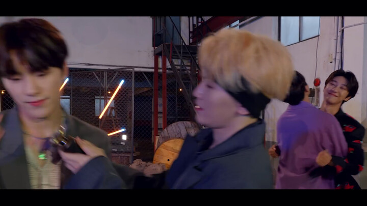 SEVENTEEN - Left & Right Shining Part Switch Version