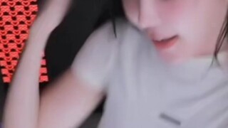 绯红