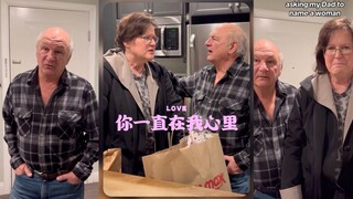 老爸在「说出一个女人的名字」趋势中，获得了冠军