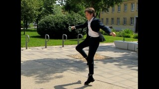 [Transfer] A Hungarian girl danced to the ending dance of "The Alcohol Project"
