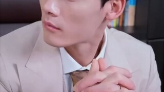 จากคุณหนูยุคโบราณสู่สมัยใหม่ไปดื่มที่ผับ เจอซีอีโอหล่อร้าย ดันอยากยกเลิกหมั้นเพราะเธอ!...!