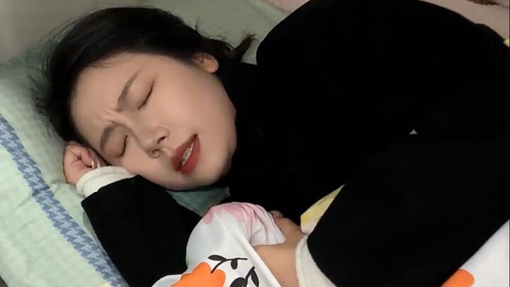 ผู้หญิงคนนั้นที่ดูแข็งแกร่ง
