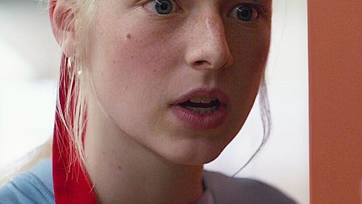 Palet eyeshadow yang bisa berjalan! Setiap sudut pencahayaan begitu indah hingga membuatmu terpesona